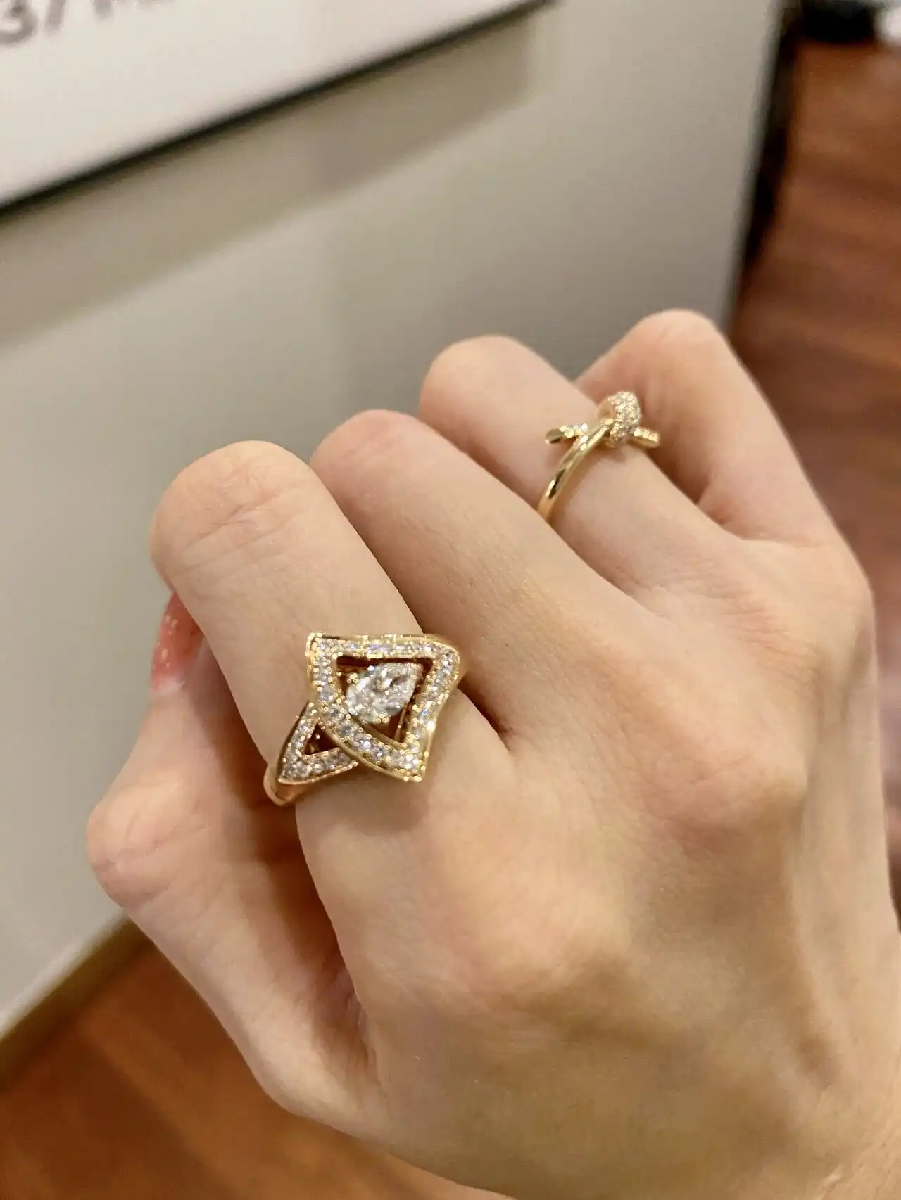 18K金耳钉图片展示